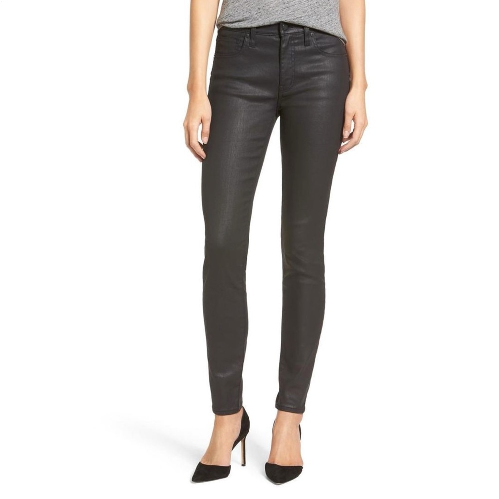 Women’s sateen/coated skinny jeans.